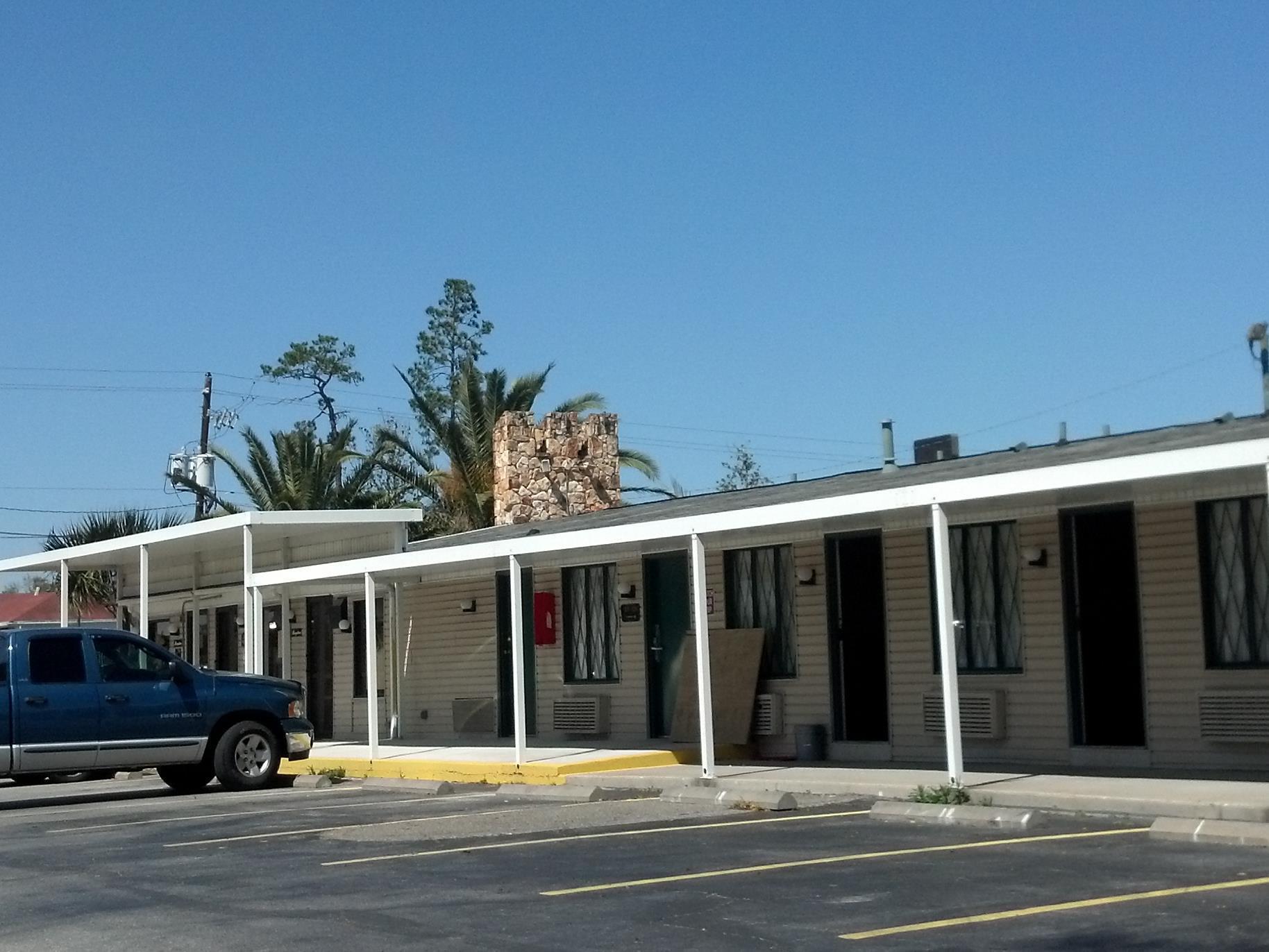 Golden Isles Inn & Suites Brunswick Exterior foto
